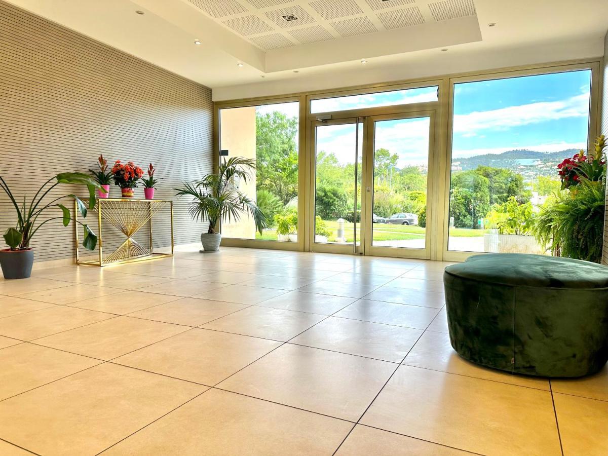 My Resid Appart Cannes Marina Vue Mer Mandelieu Kültér fotó